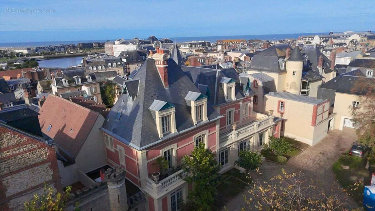 Appartement à TROUVILLE-SUR-MER