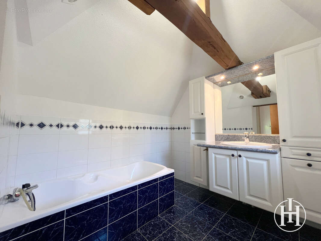 Appartement à SAINT-AMAND-MONTROND