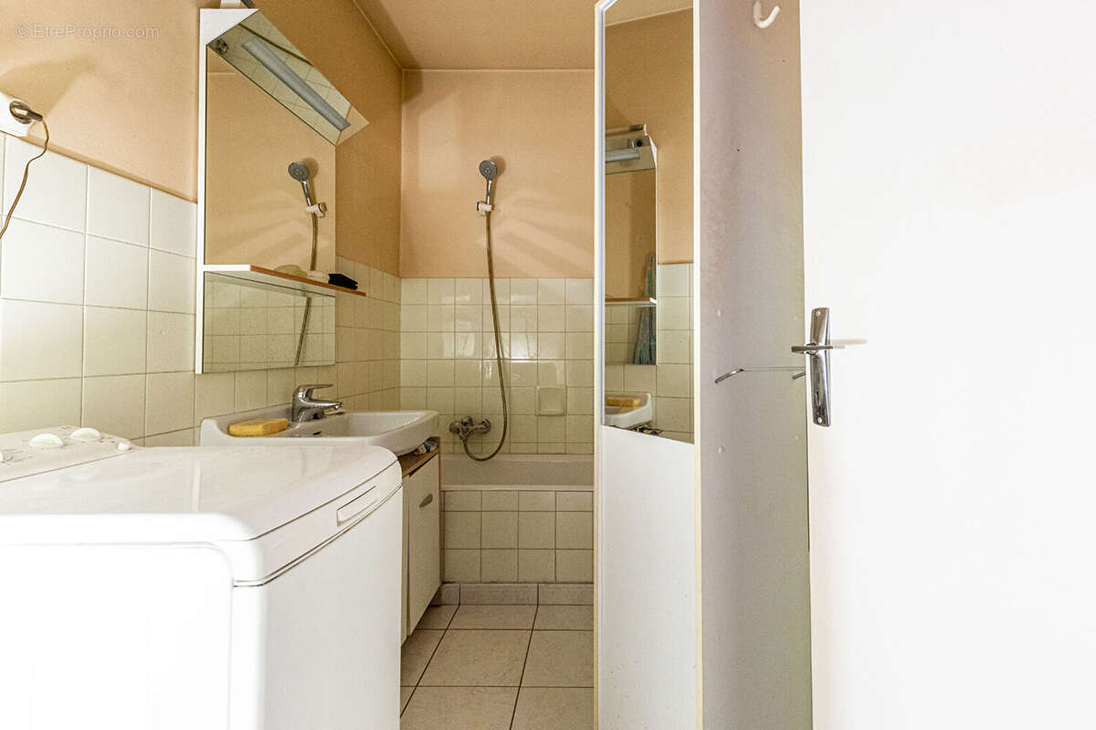 Agence immobiliere laforet - exclusivite - "jonquille" -  annecy secteur triangle d'or / parmelan - appartement t2 de 48,02m² -  - photo 8