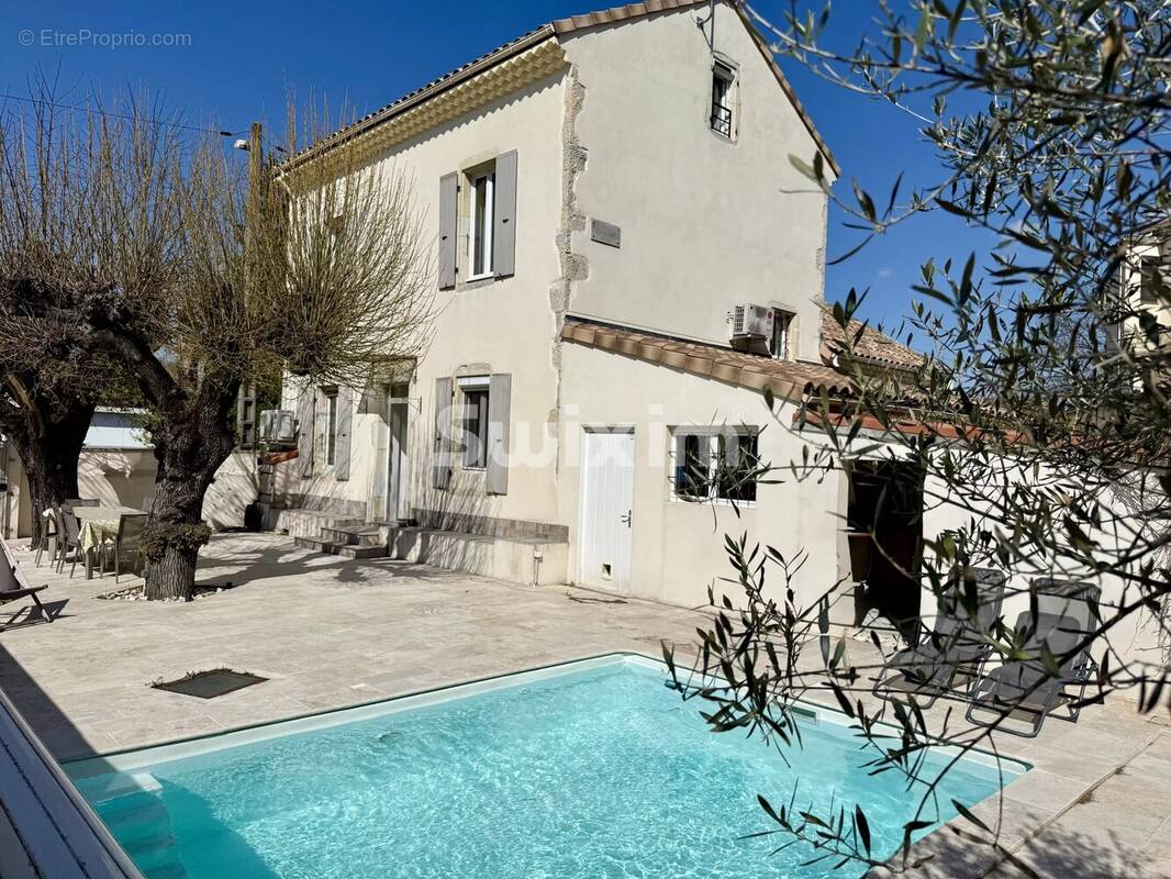 Maison à MONTELIMAR