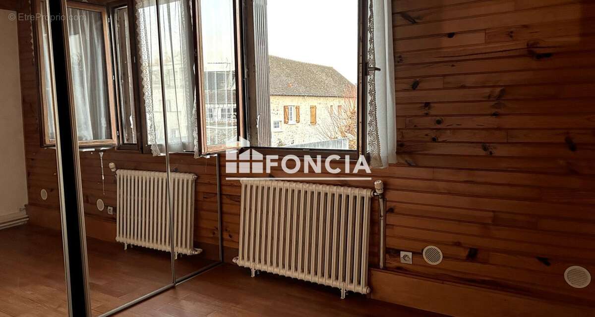 Maison à FONTENAY-LE-FLEURY