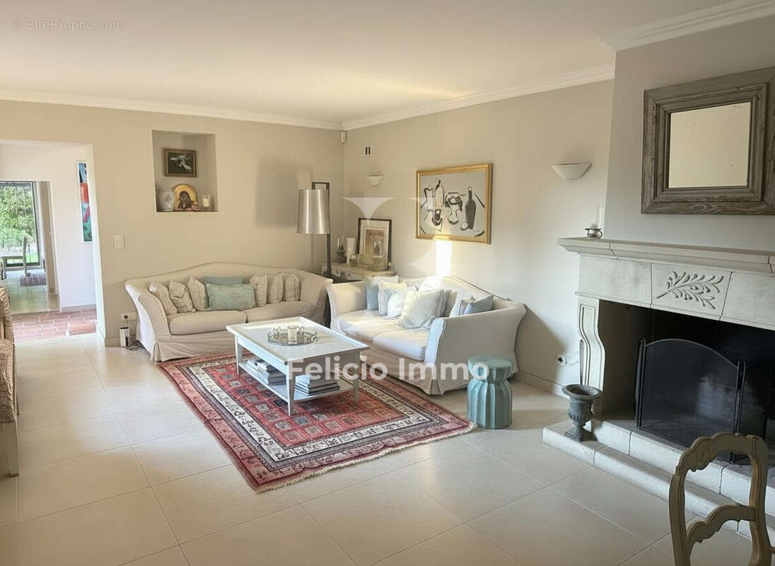 Maison à OPIO