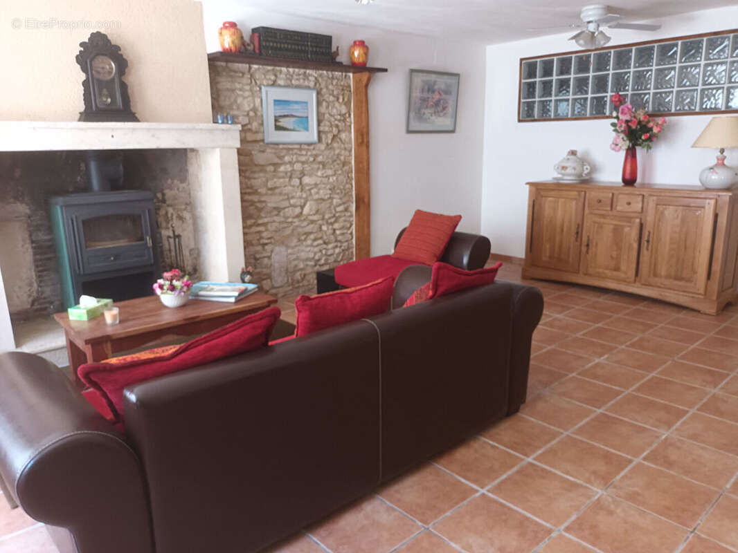 Maison à USSON-DU-POITOU