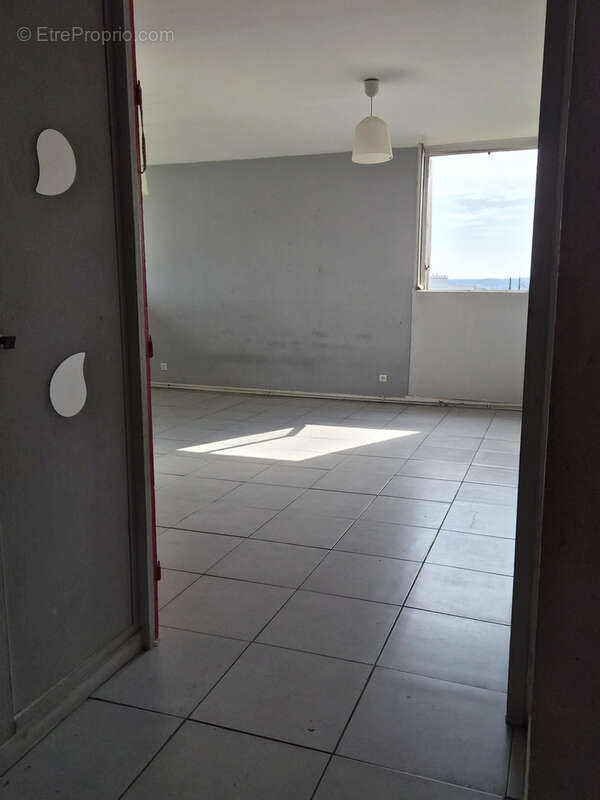 Appartement à SALON-DE-PROVENCE