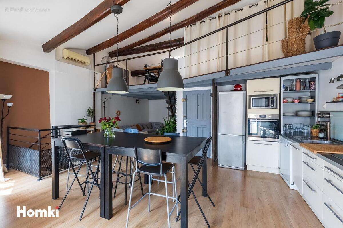 Appartement à MARSEILLE-6E