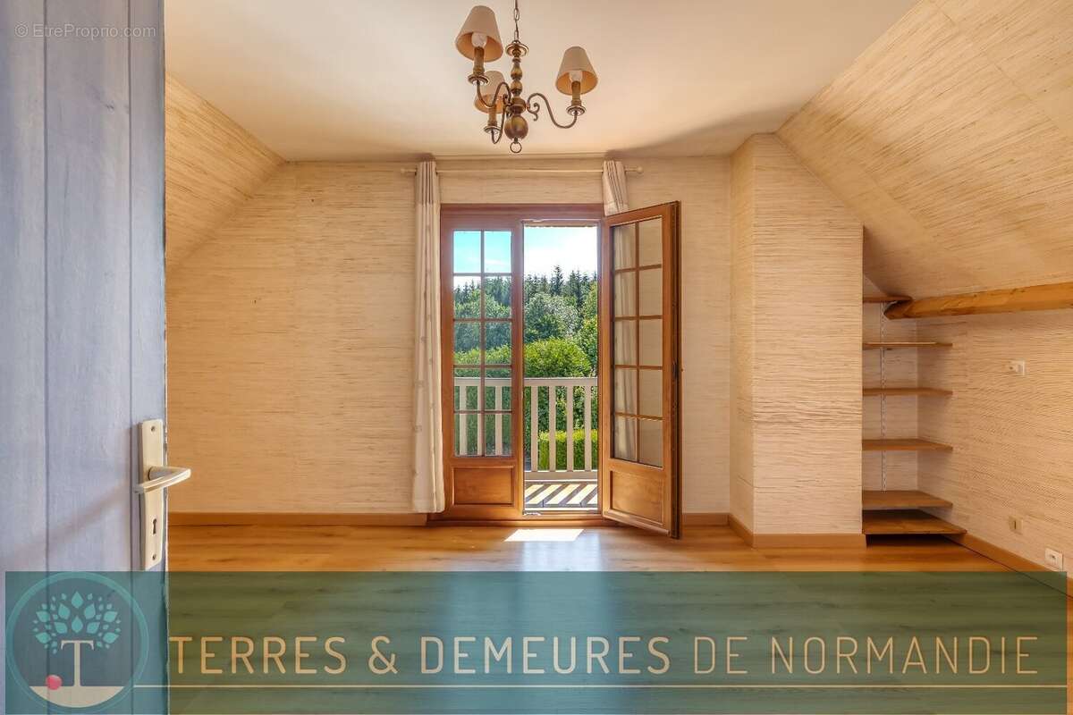Maison familiale de style normand  218 m², parc arboré, verger et pâture  Proche de Rouen. - photo 8