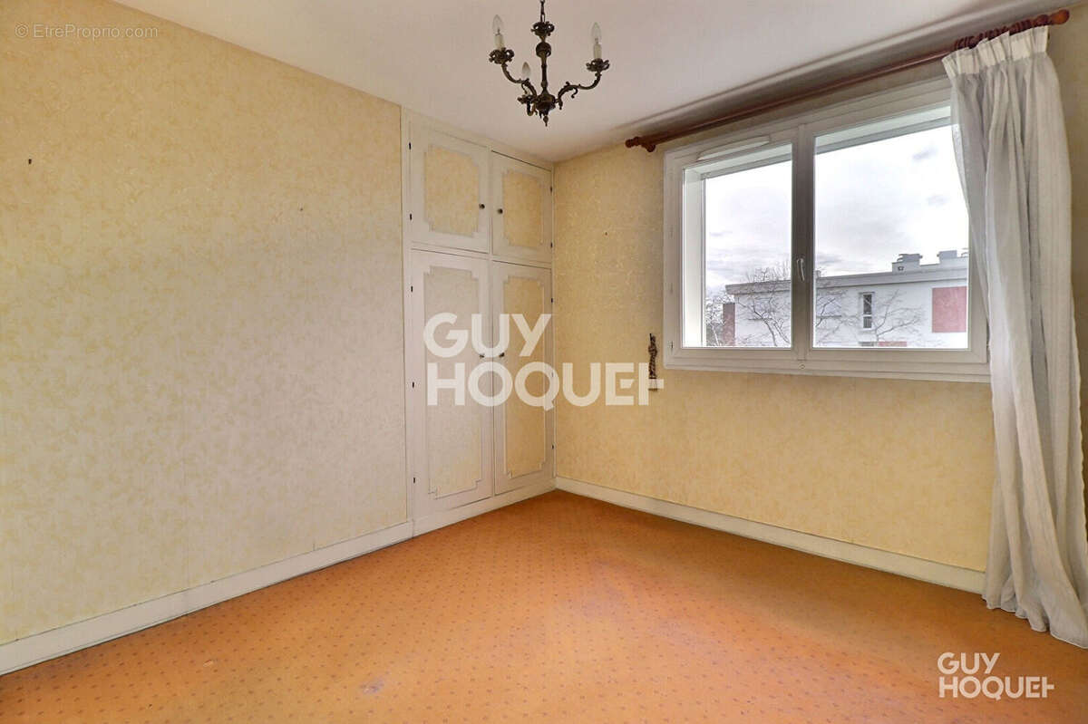 Appartement à SAINT-MICHEL-SUR-ORGE