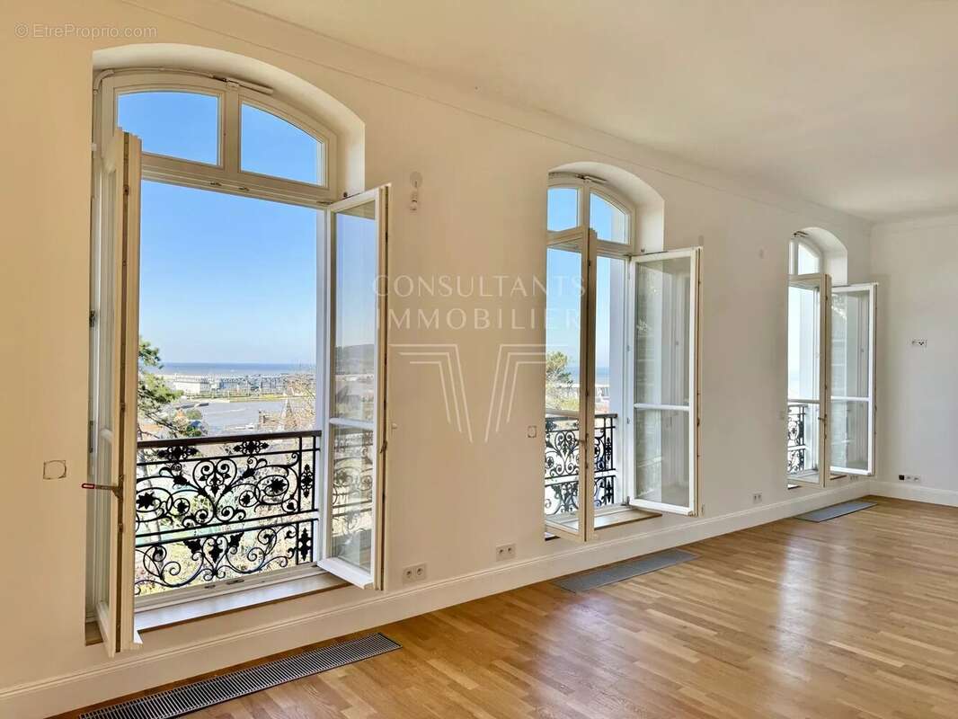 Maison à TROUVILLE-SUR-MER