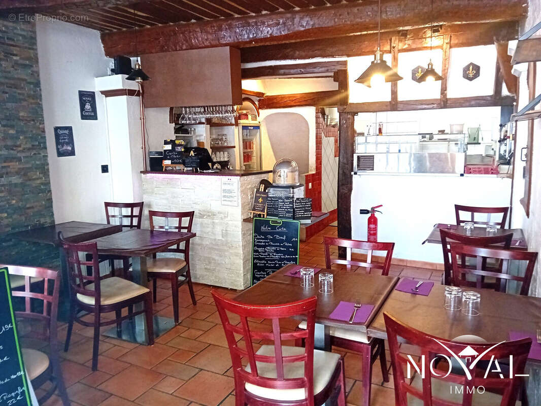 Autre à SAINT-CEZAIRE-SUR-SIAGNE