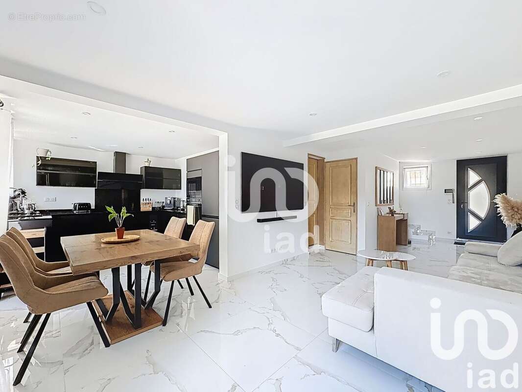 Photo 4 - Maison à QUINCY-SOUS-SENART