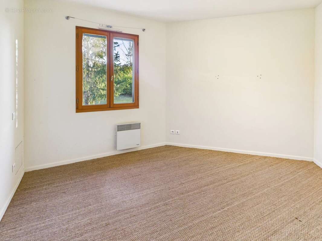 Maison à MONTAIGU-DE-QUERCY