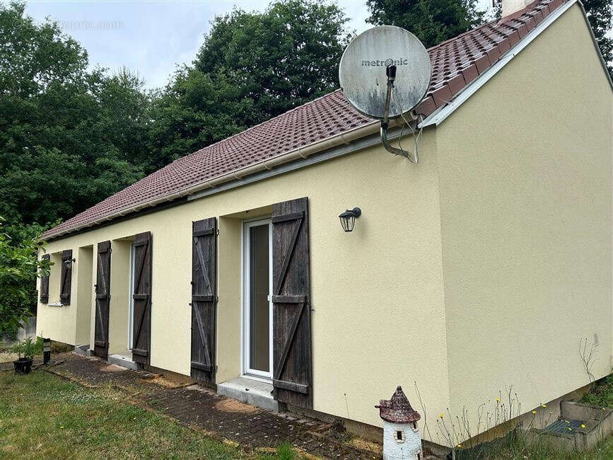 Maison à LA VILLE-DU-BOIS