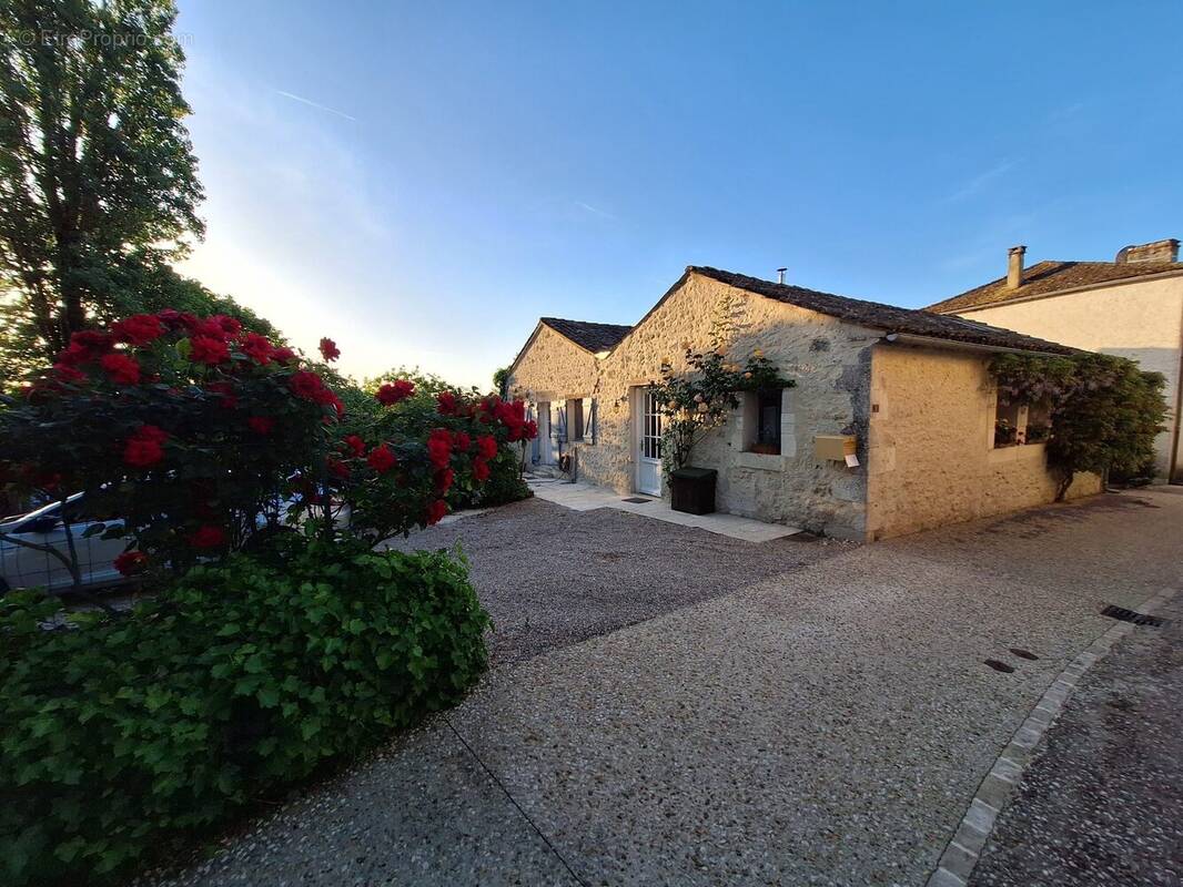 Maison à ISSIGEAC