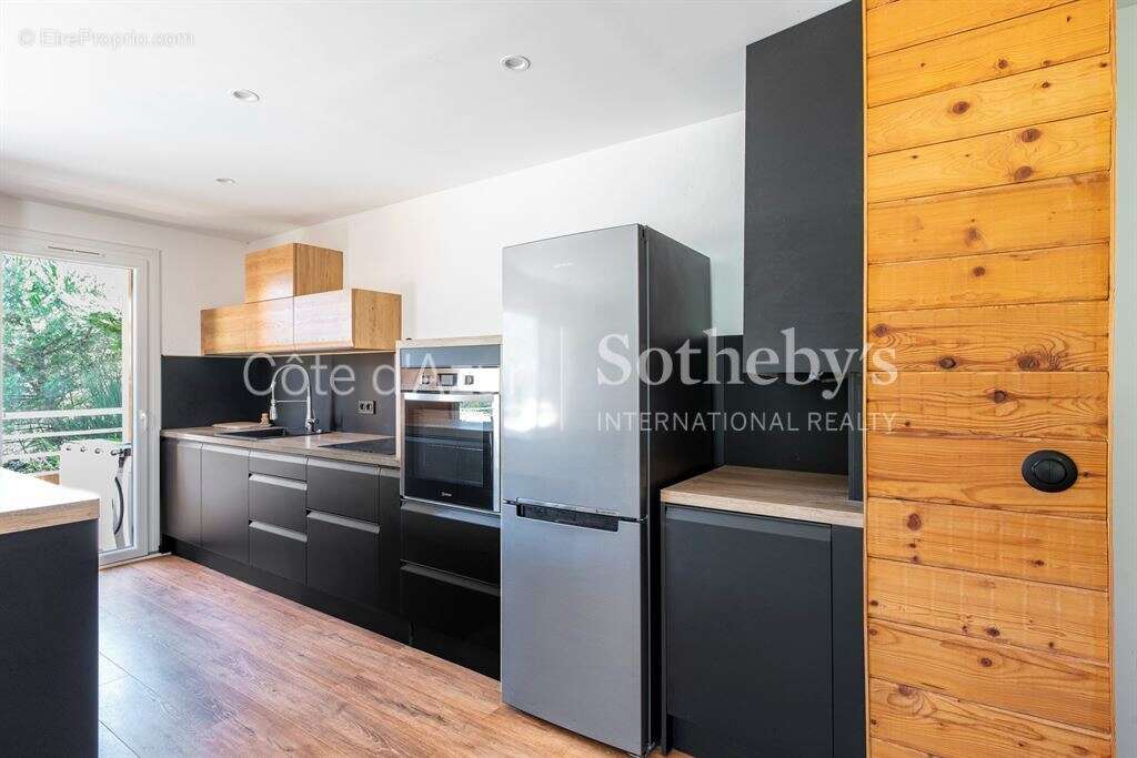 Appartement à EZE