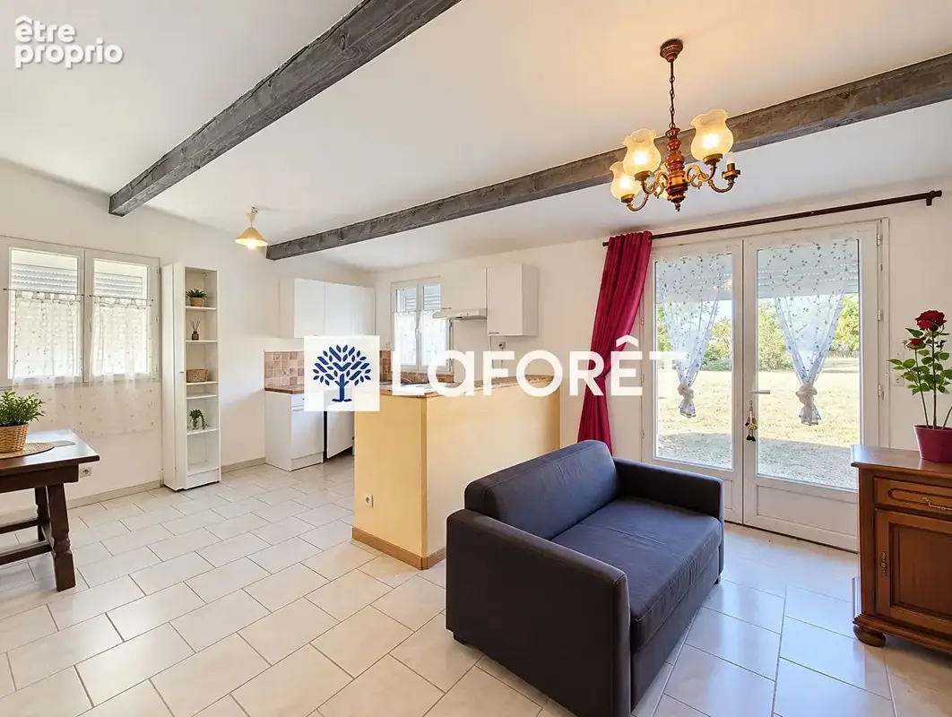 Maison avec garage entre PROVINS et BETON-BAZOCHES - photo 2