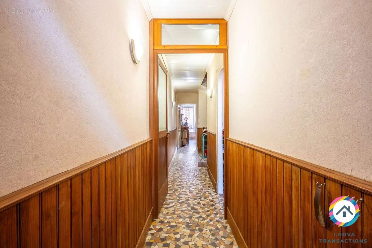 Maison de ville 118 m² – Terrasse / cour  – Dépendance – Combles aménageables – Centre Mazères - photo 6