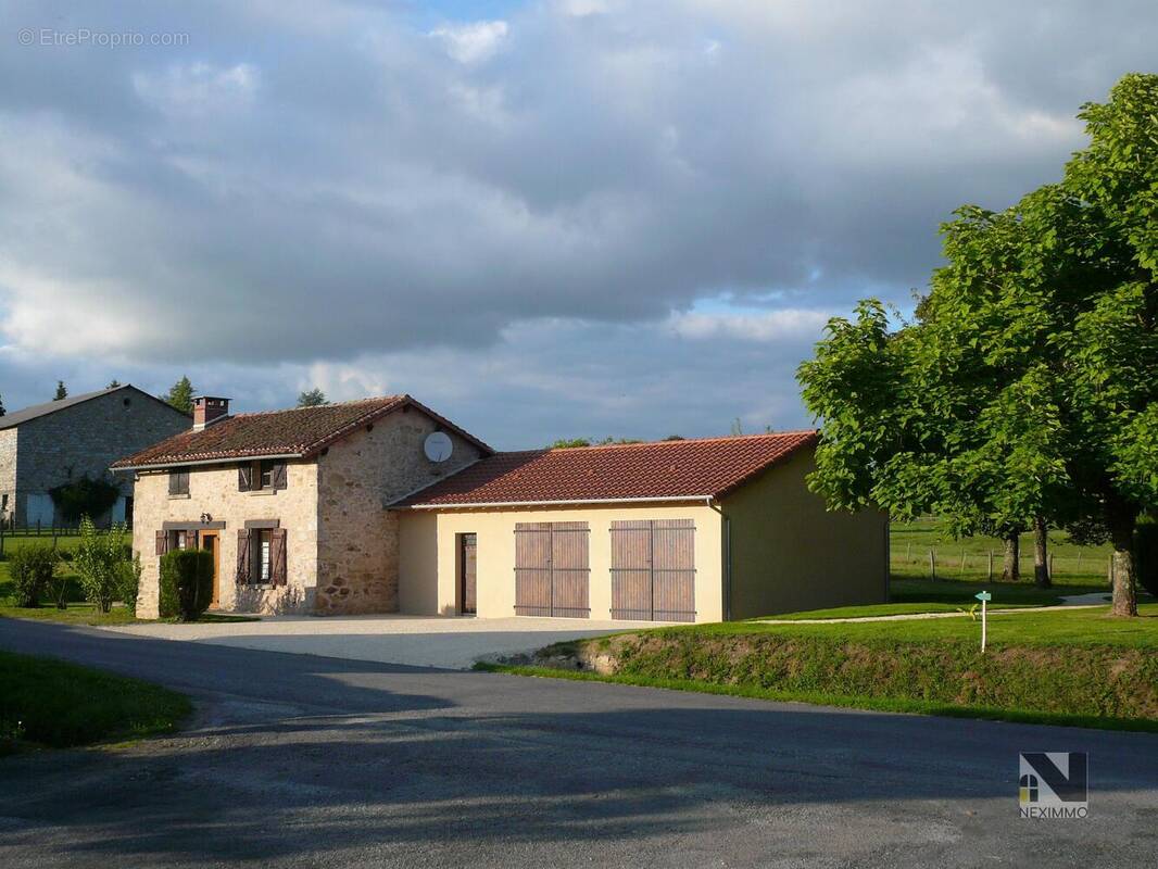 n°1 - Maison à RILHAC-LASTOURS