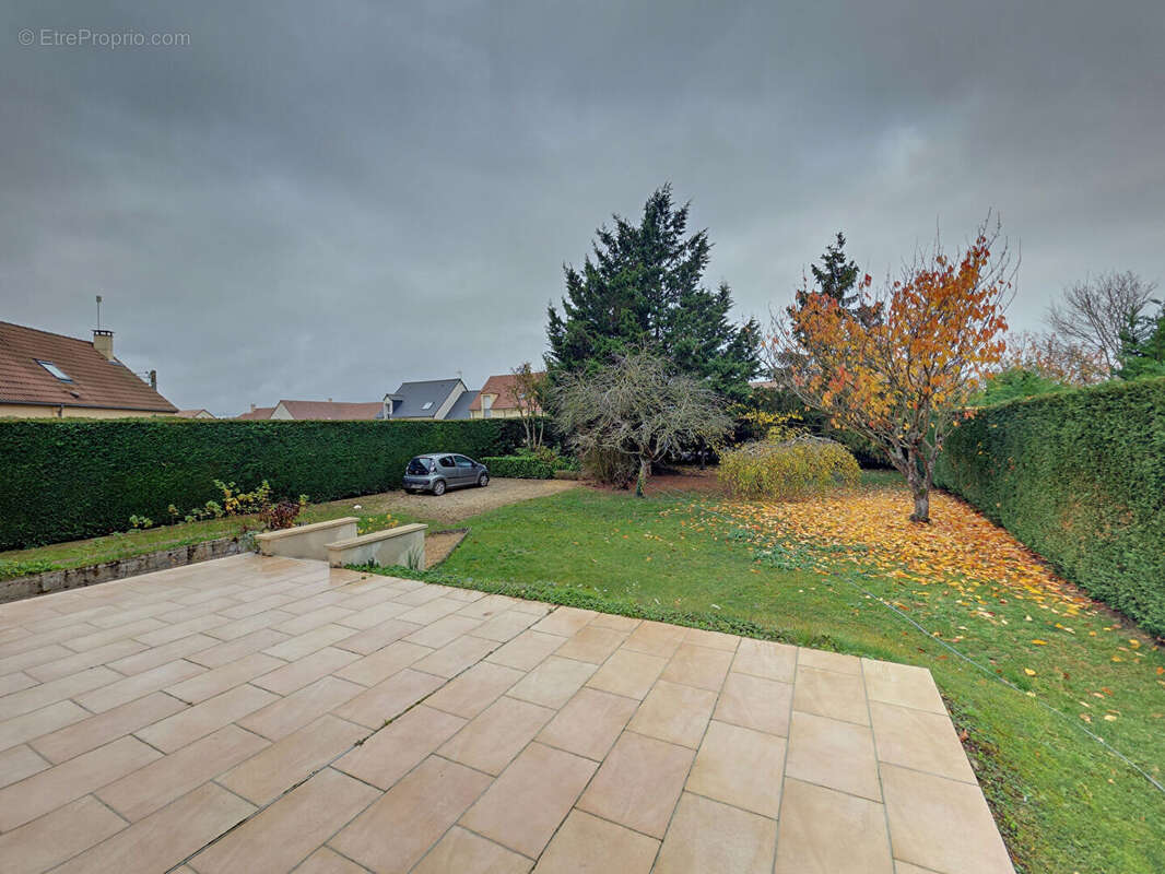 Maison à NOGENT-LE-ROI