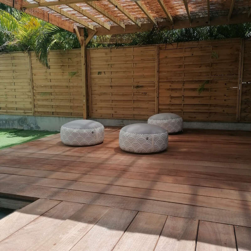 Maison à CAPESTERRE-BELLE-EAU