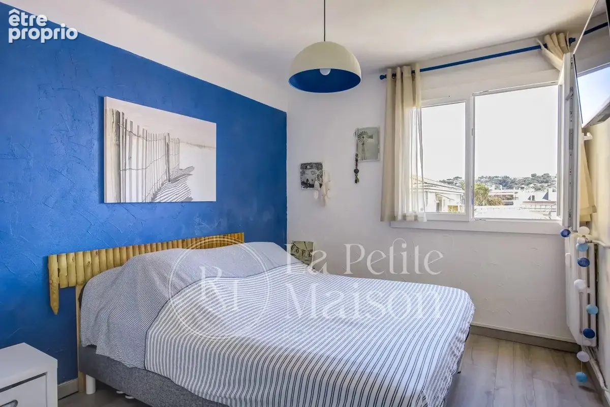 Appartement 4 Pièces - Cagnes Sur Mer Centre - étage élevé - traversant - Cave - possibilité stationnement - photo 13