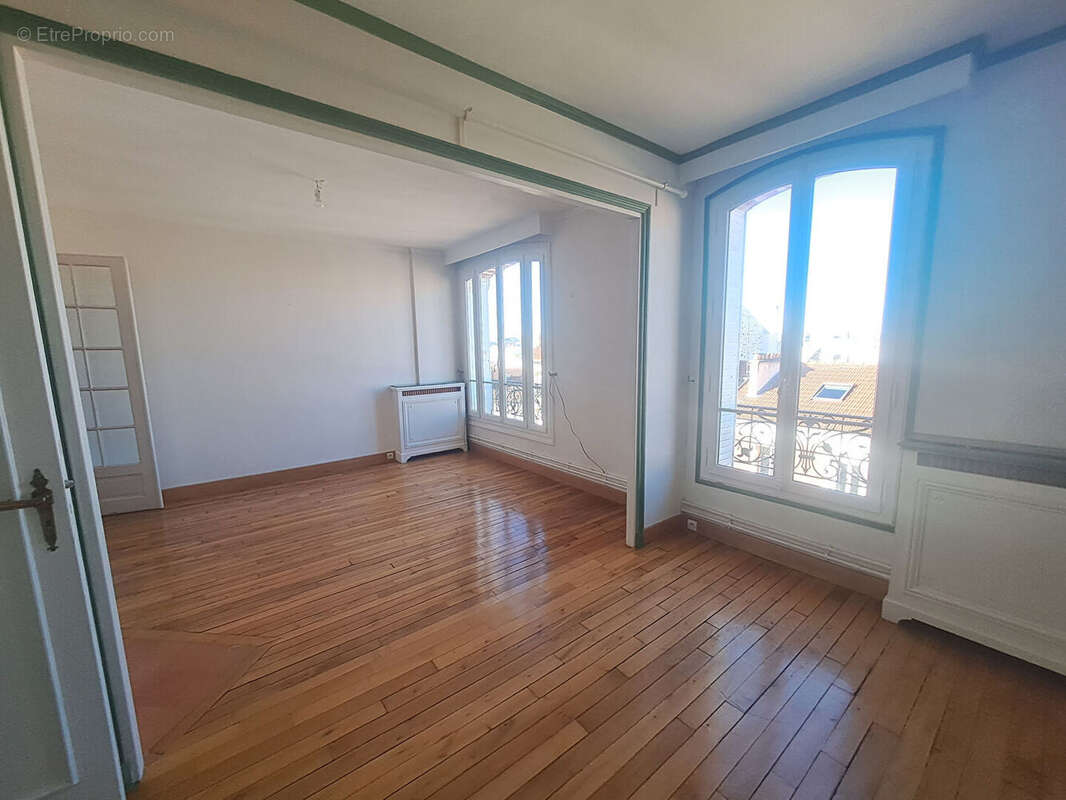 Appartement  3 Pièces  de caractère 55,67 m² MONTROUGE - photo 6