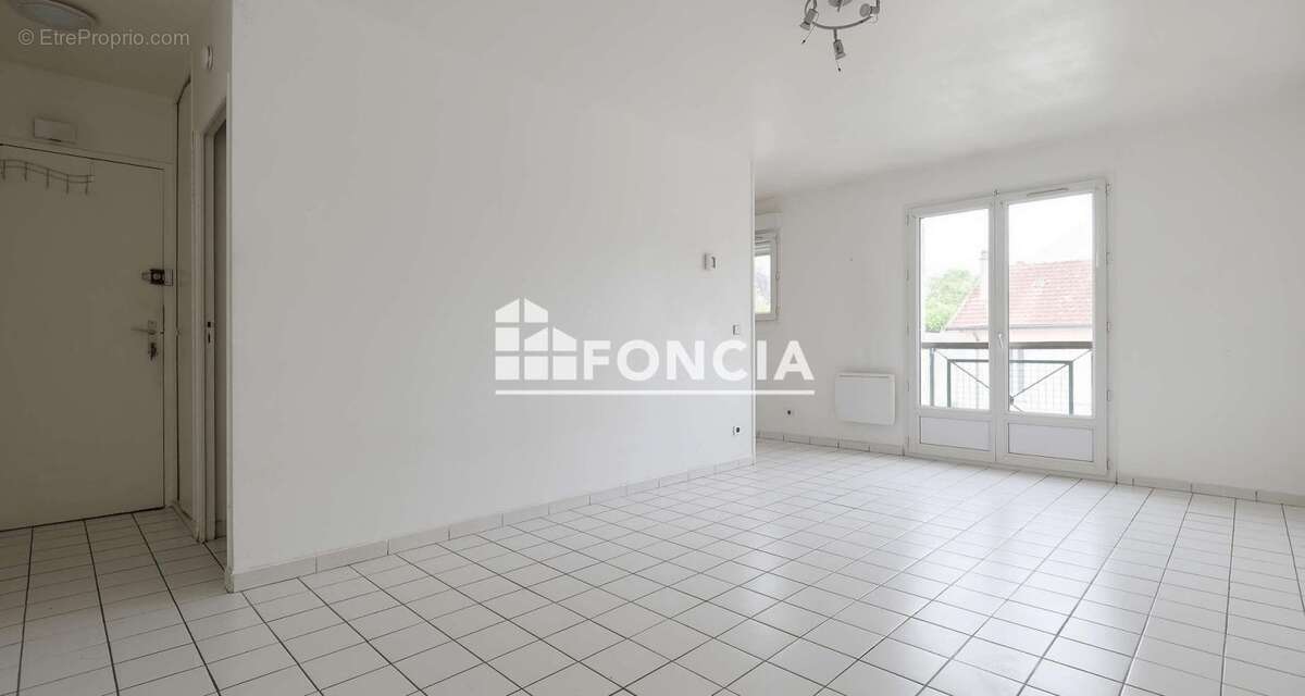 Appartement à DAMMARIE-LES-LYS