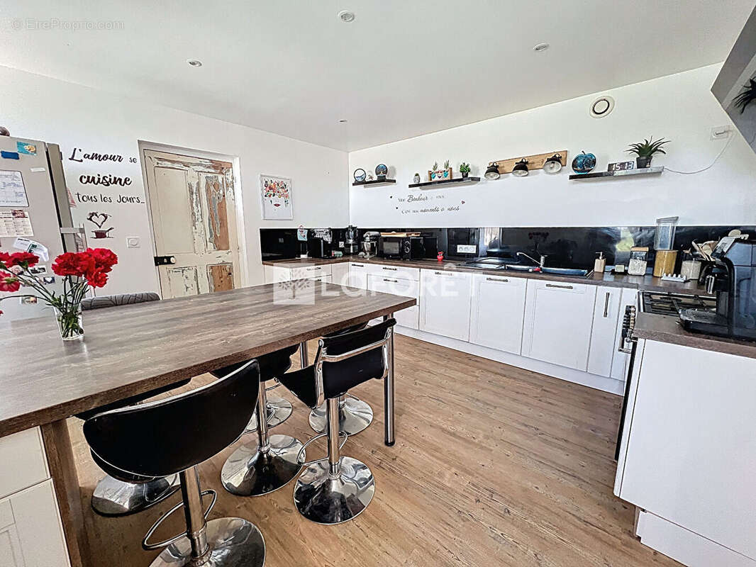 Maison à SAINT-BENIGNE