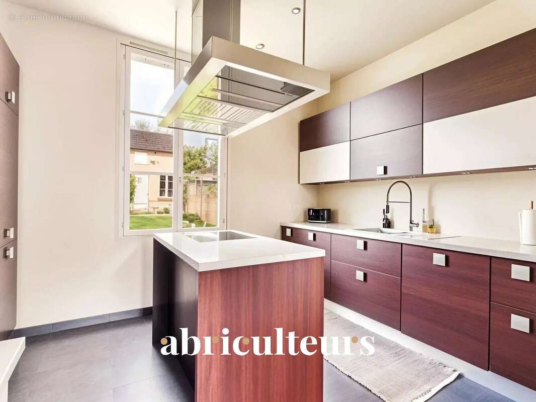 Maison à FRESNOY-LA-RIVIERE