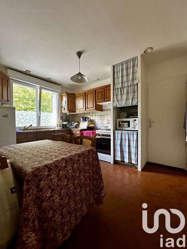 Photo 2 - Maison à LA CHAPELLE-SAINT-MESMIN