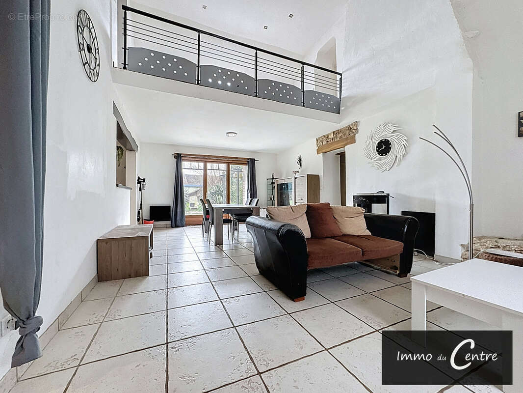 Maison à MONTMIRAIL