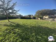 Terrain à SAINT-MICHEL-CHEF-CHEF