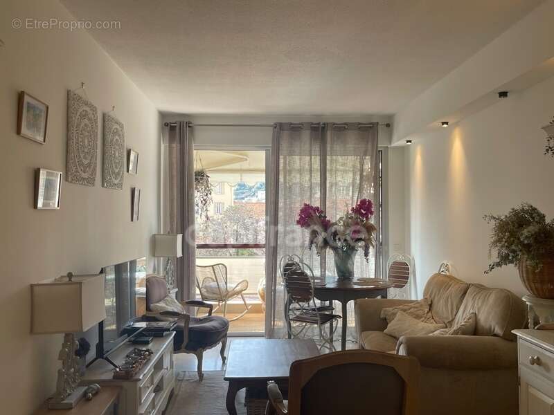 Appartement à BEAULIEU-SUR-MER