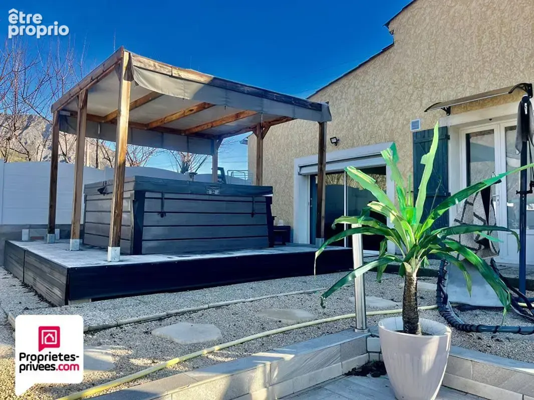 À l'abris des regards- maison 5 pièces sur terrain plat, à découvrir ! - photo 5