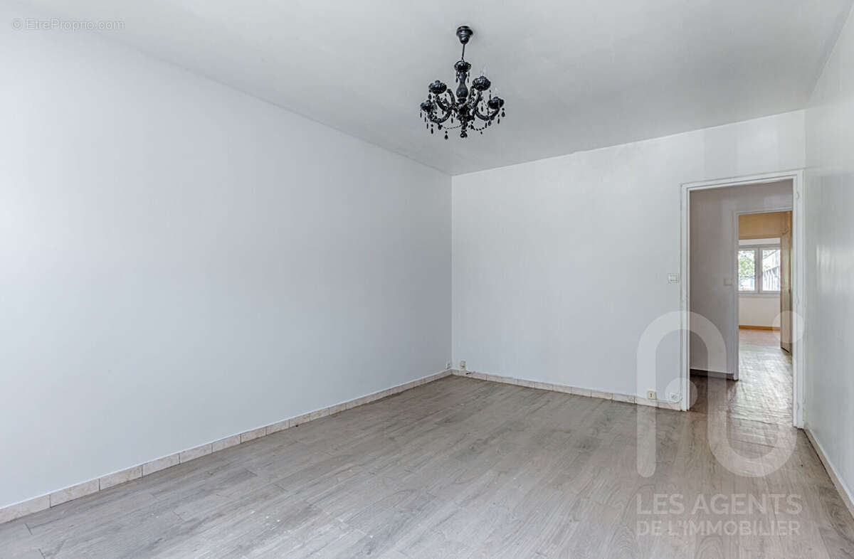 3 pièces 61 m² avec cave et parking Résidence semi-récente - photo 4