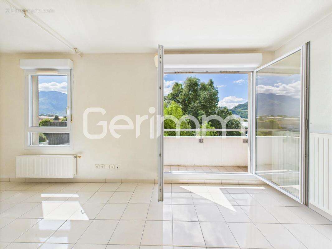 Appartement à SAINT-MARTIN-D&#039;HERES