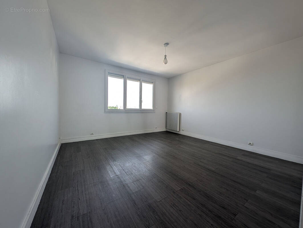 Appartement à HOUILLES