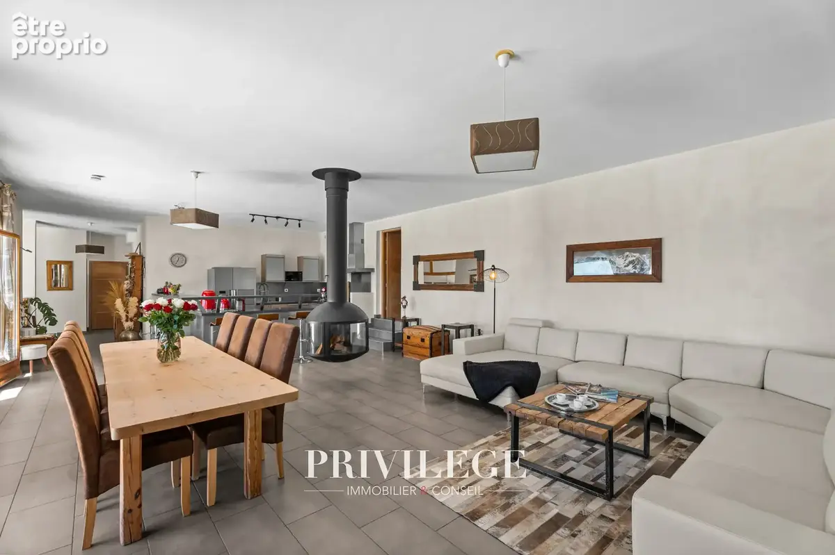 Propriété d’exception avec piscine intérieure, sauna, vue panoramique et gîte indépendant aux portes de Genève - photo 13
