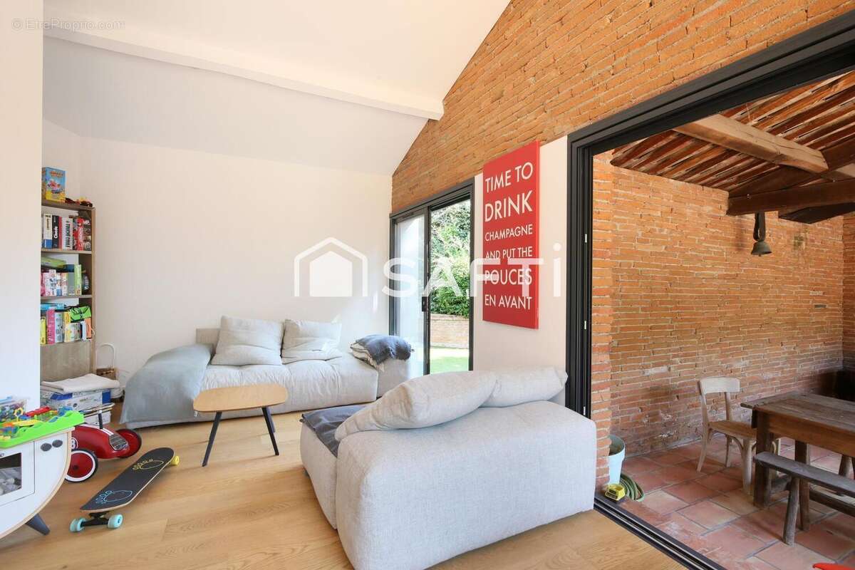 Maison 222 m² à Tournefeuille  - photo 8