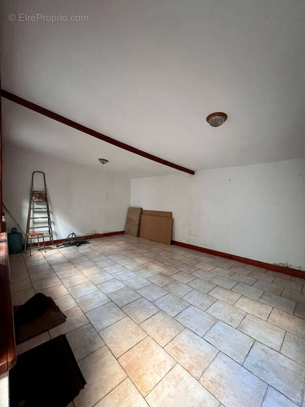 Maison à CORMEILLES