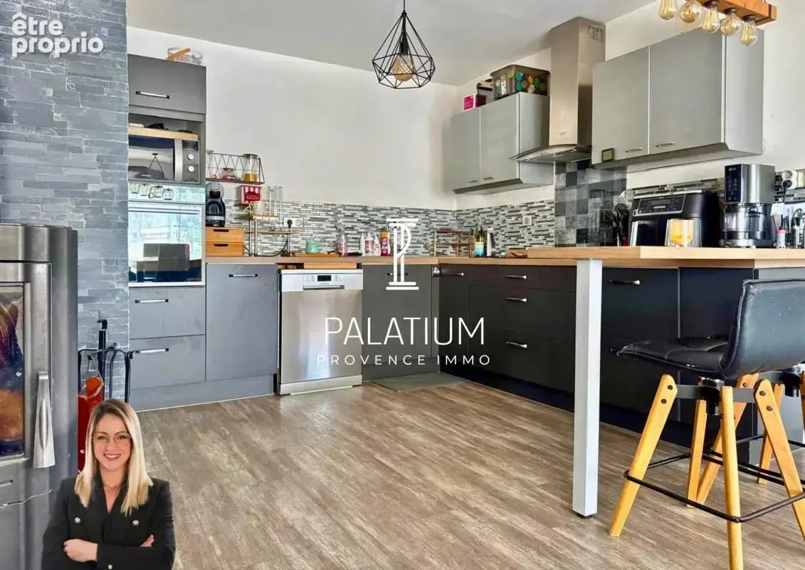 Maison de 100 m², 4 pièces, 3 chambres, terrain de 430 m², Eyguières - photo 5