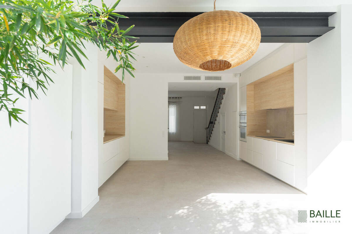 Maison à MARSEILLE-9E