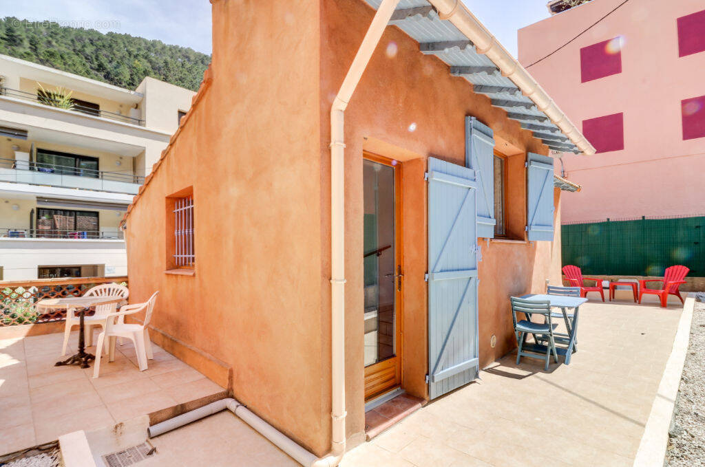 Maison à THEOULE-SUR-MER