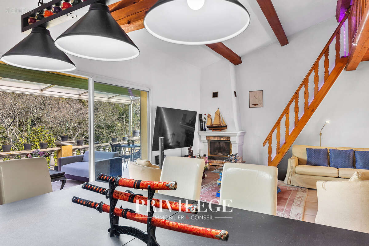 Maison à LES ADRETS-DE-L'ESTEREL