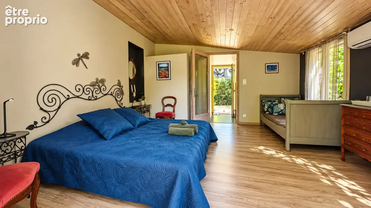 Bel ensemble immobilier sans vis à vis sh 183m2- maison principale - chambres d'hôtes - studio indépendant - photo 11