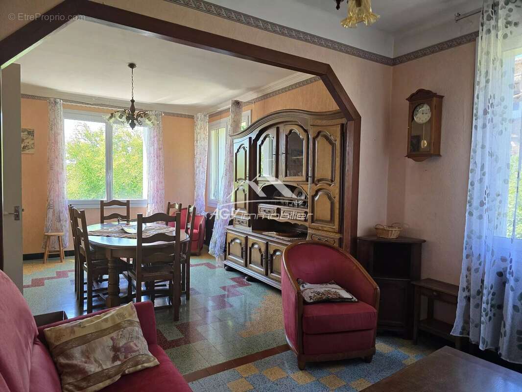 Maison à SAINT-MARTIN-DE-VALGALGUES