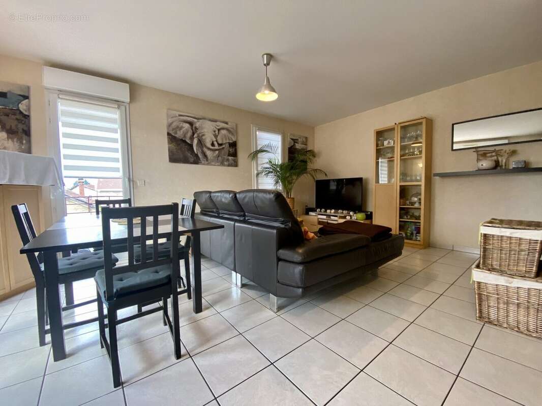 Appartement à ROMANS-SUR-ISERE