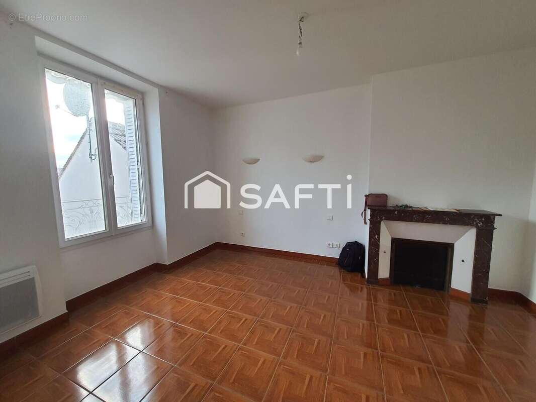 Photo 5 - Appartement à MONTEREAU-FAULT-YONNE