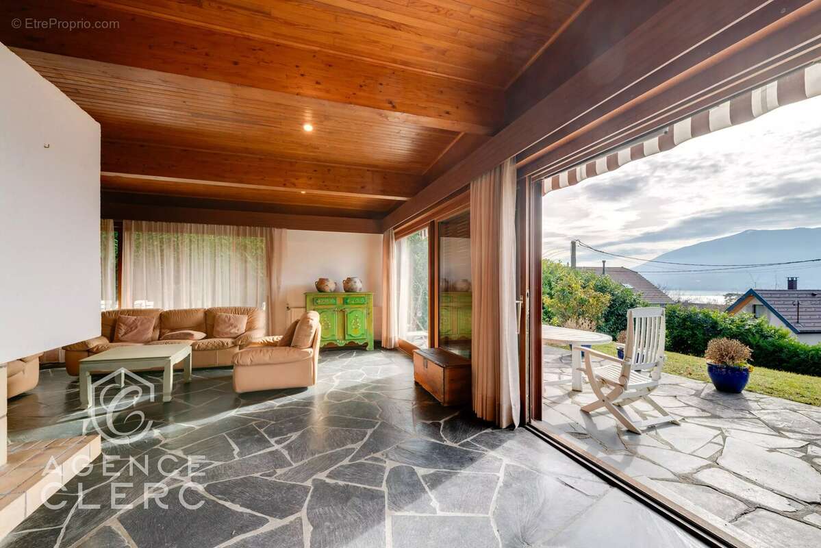 Maison à VEYRIER-DU-LAC