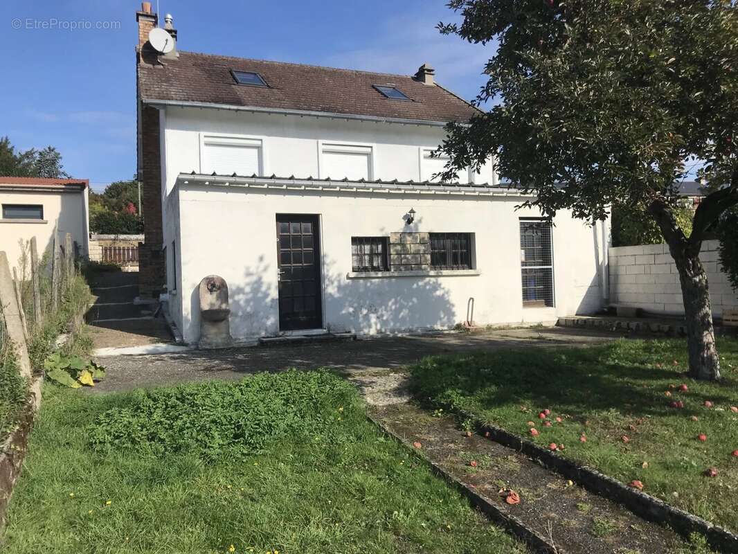 Maison à SAINT-CHERON