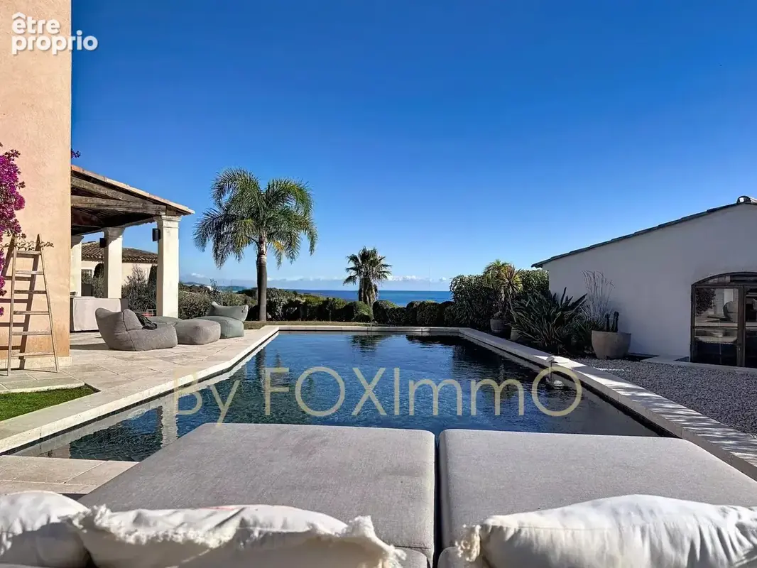 Villa vue mer sur la cote d azur, 4 chambres , piscine ,  jardin , residence securisé - photo 2